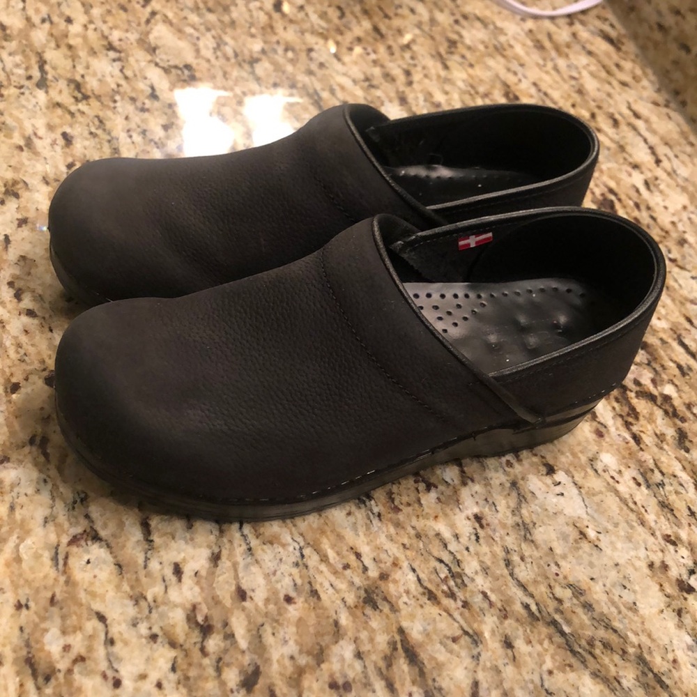 Sanita Professional Oil Leather Clogs.